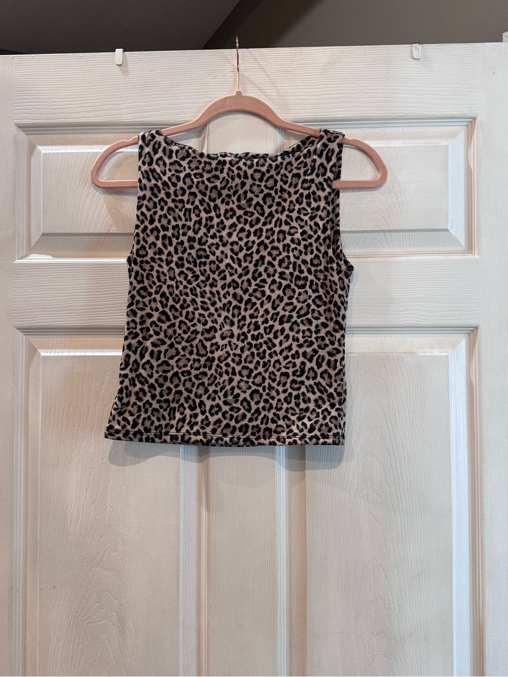 Sleeveless Leopard Print Tank Top - Beige/Black - Picture 2 of 7